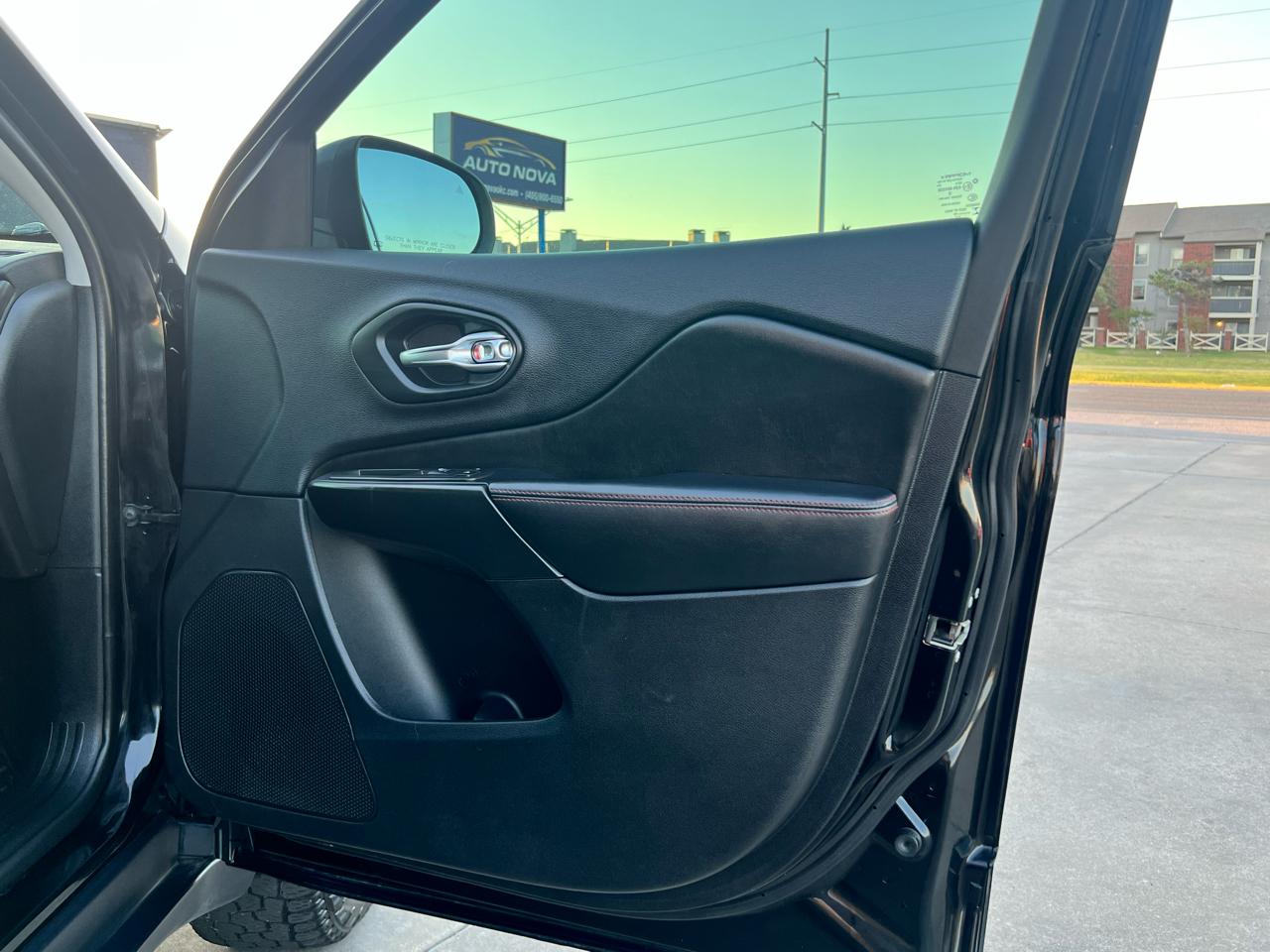 Jeep Cherokee Trailhawk Elite 4x4 2019