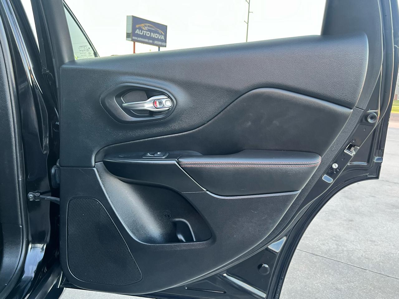 Jeep Cherokee Trailhawk Elite 4x4 2019