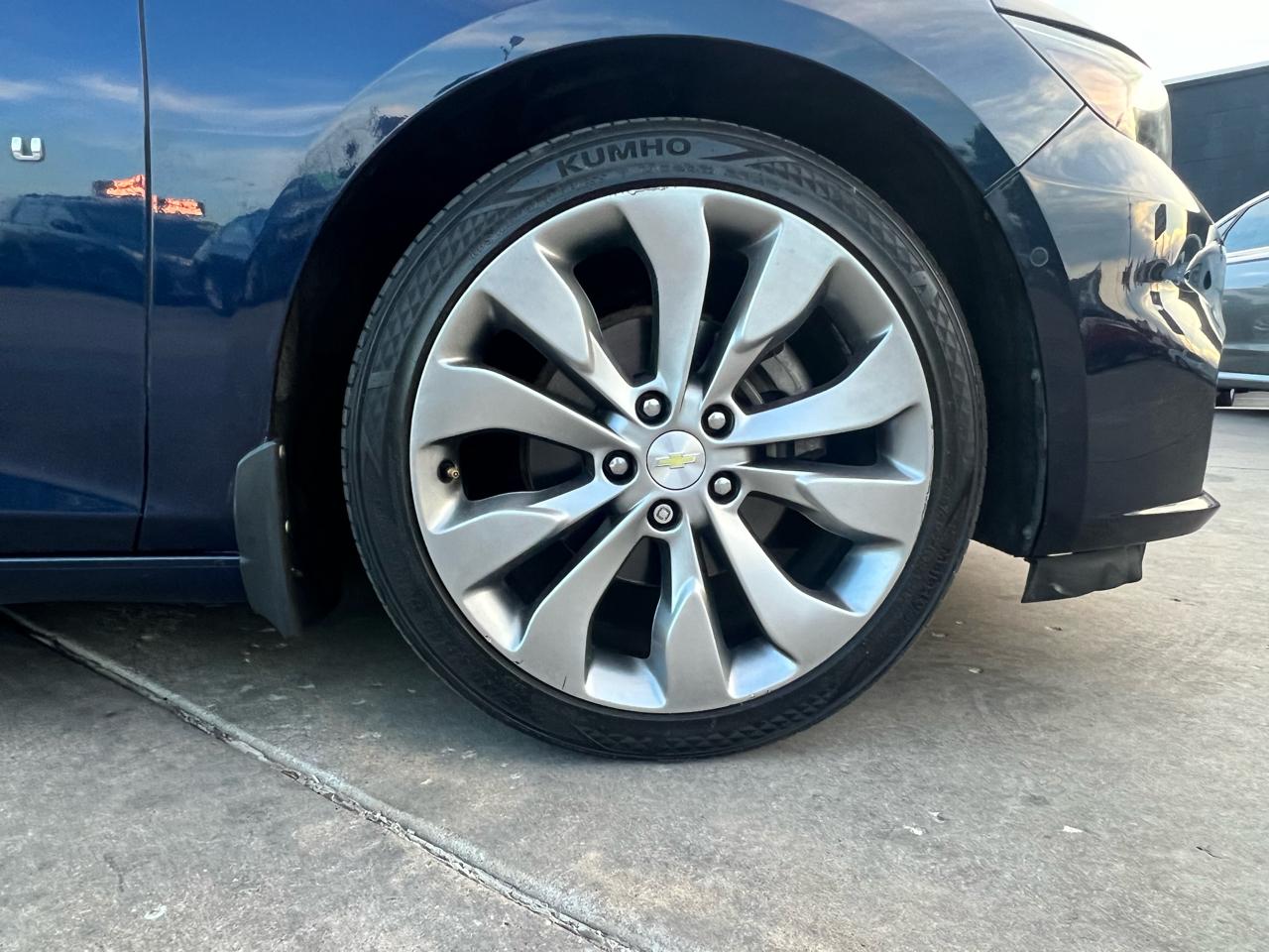 Chevrolet Malibu 4dr Sdn Premier w/2LZ 2017
