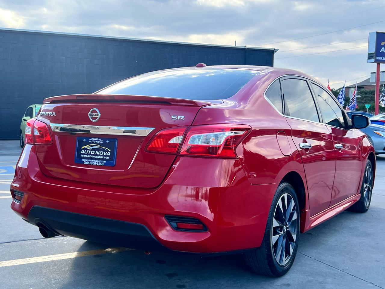Nissan Sentra SR CVT 2017