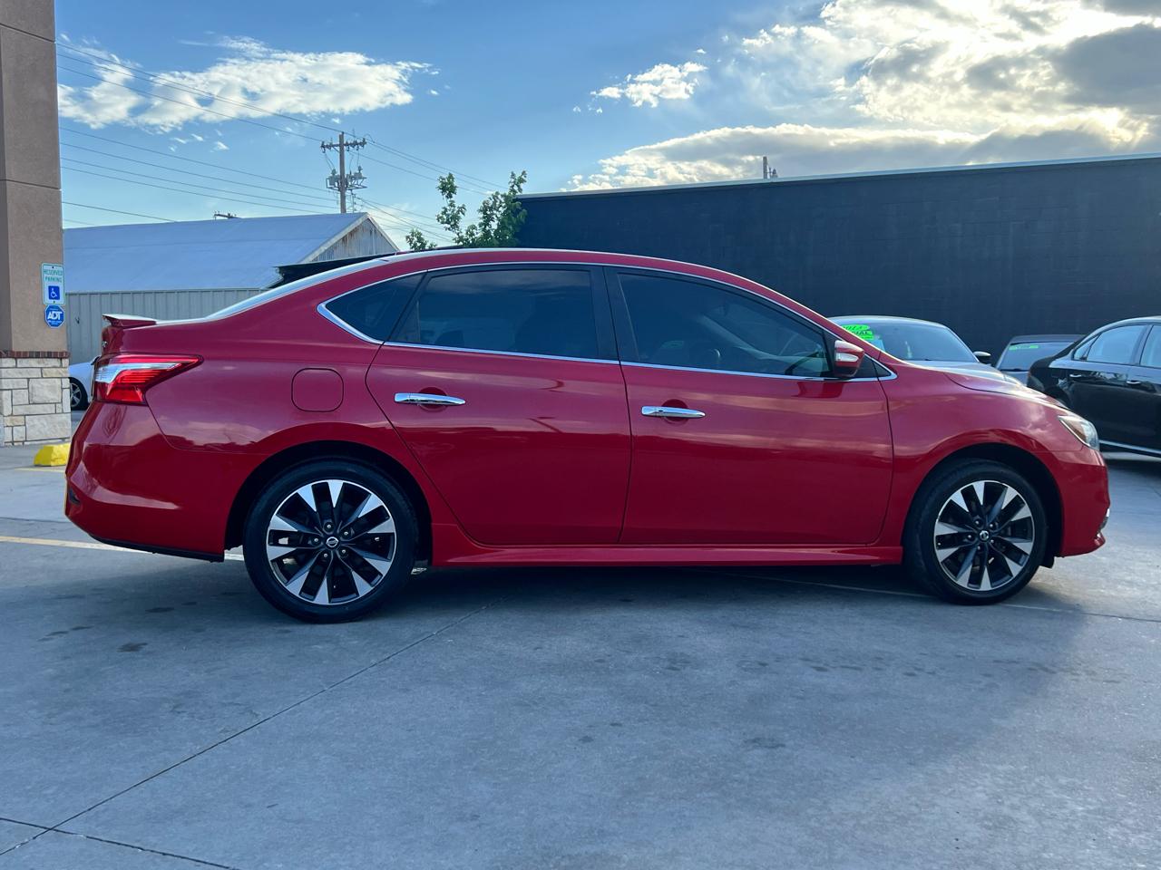 Nissan Sentra SR CVT 2017