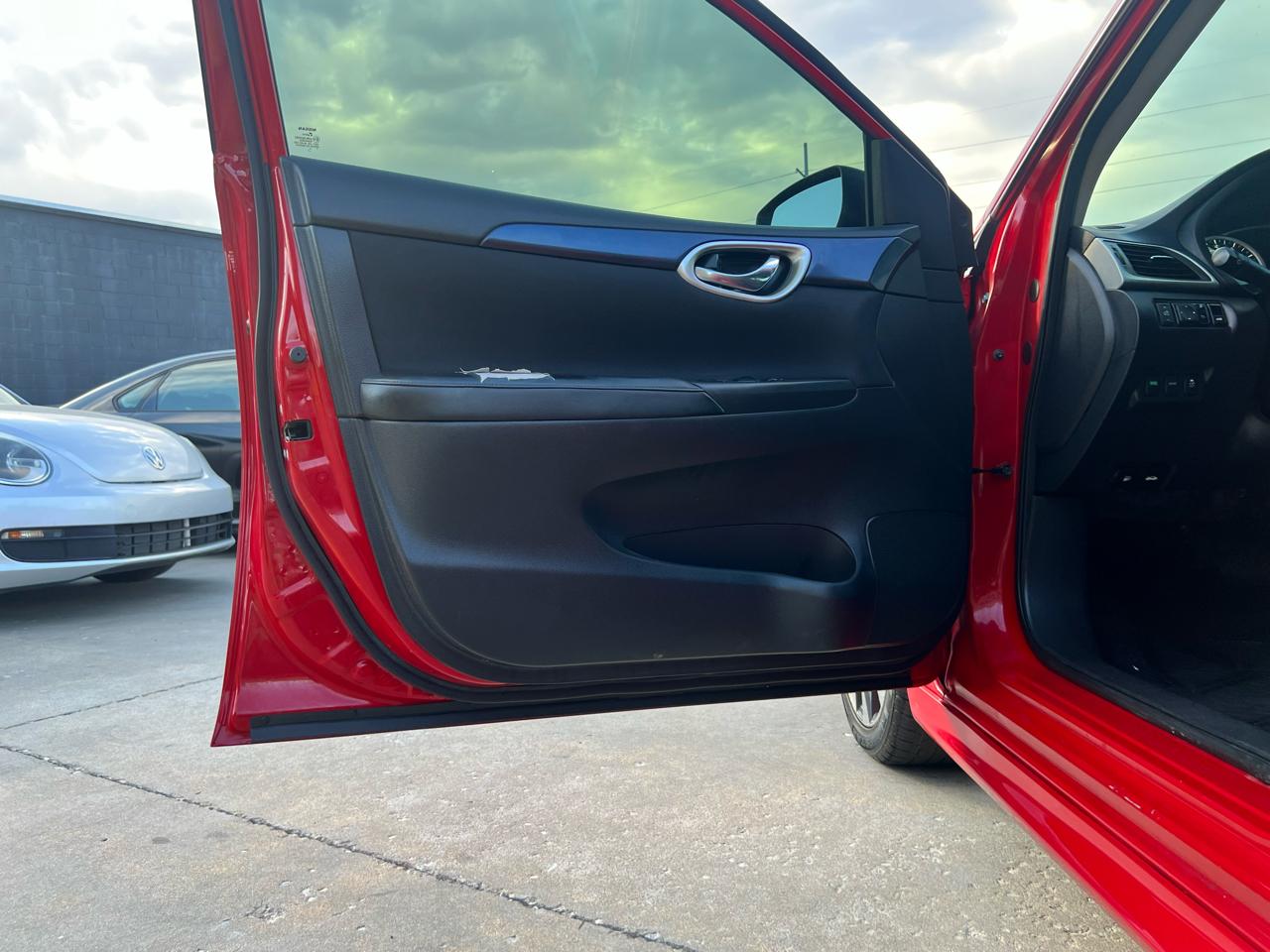 Nissan Sentra SR CVT 2017