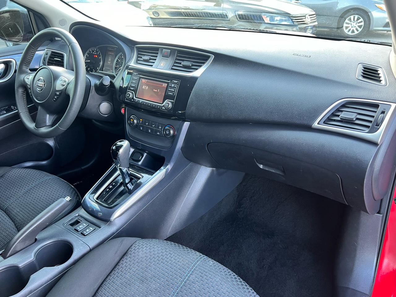 Nissan Sentra SR CVT 2017