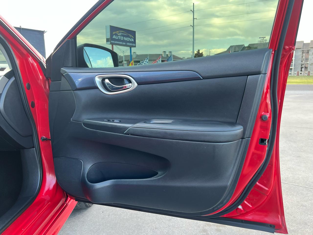 Nissan Sentra SR CVT 2017