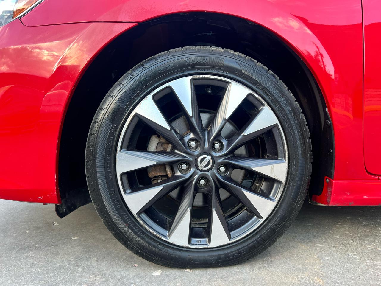 Nissan Sentra SR CVT 2017