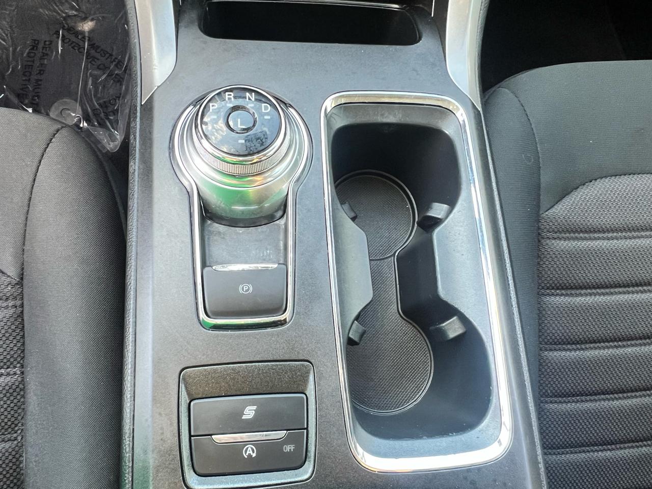 Ford Fusion SE FWD 2020