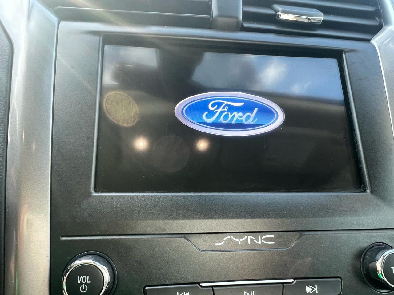 Ford Fusion SE FWD 2020