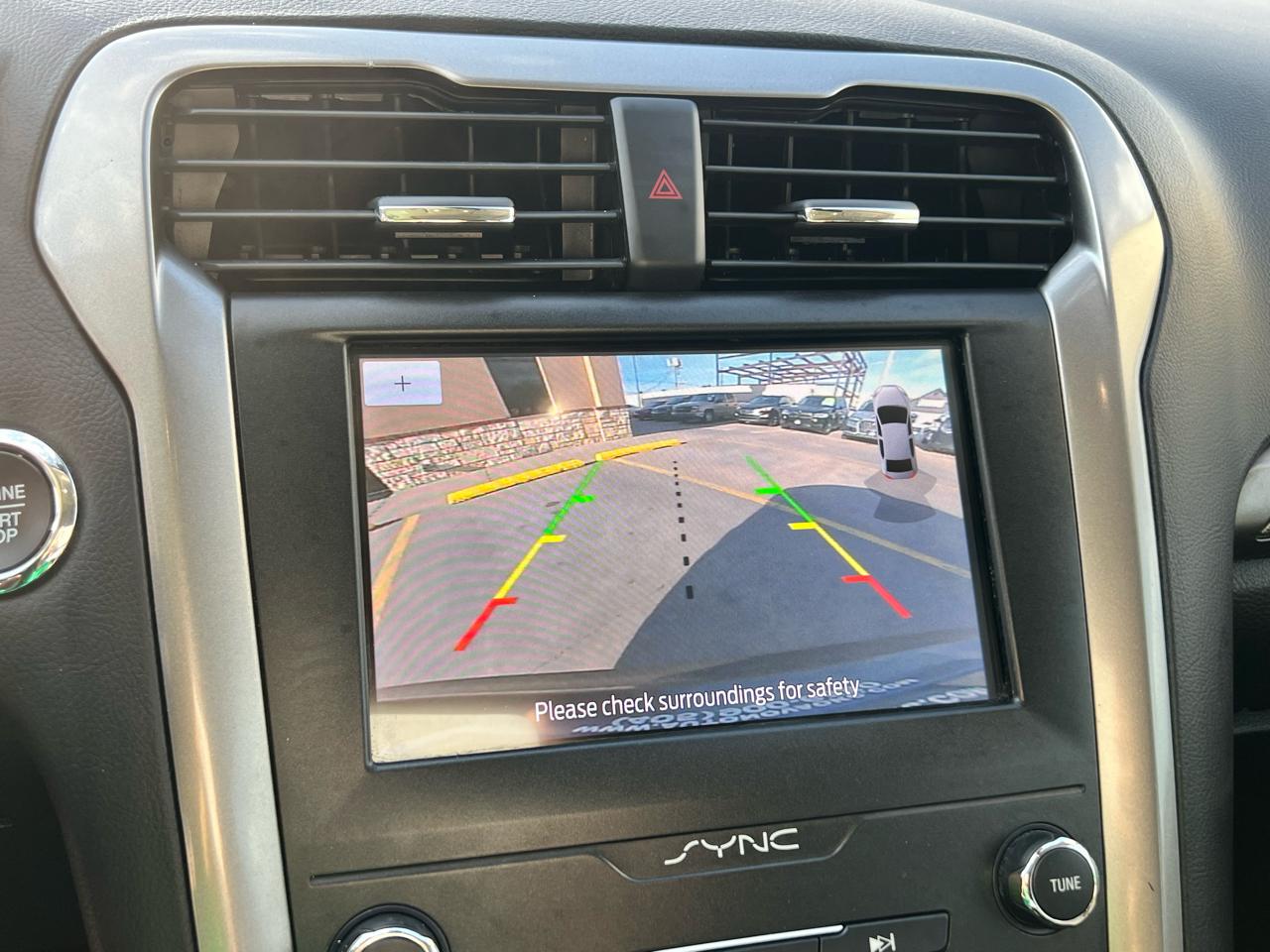Ford Fusion SE FWD 2020
