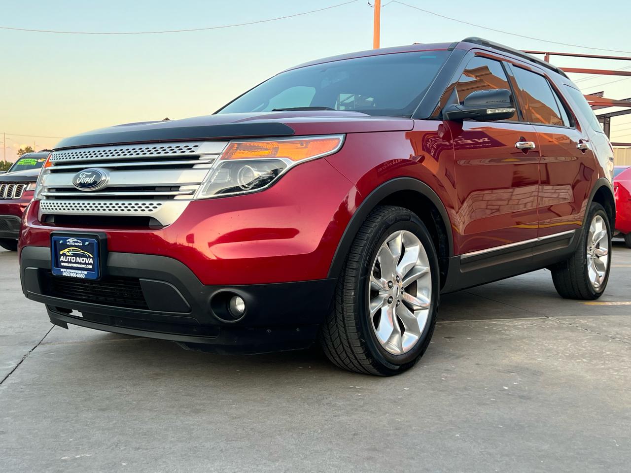 Ford Explorer 4WD 4dr XLT 2013