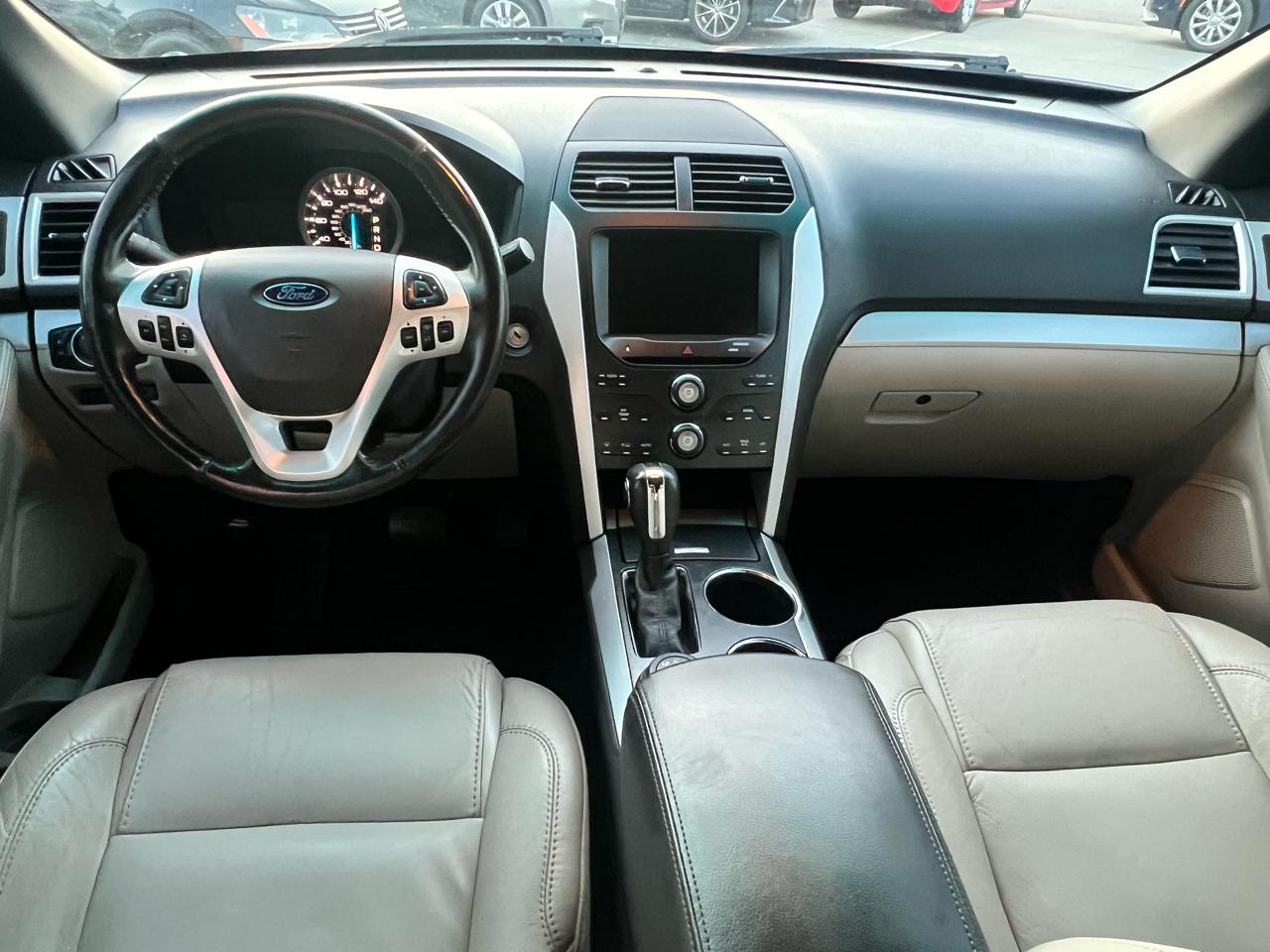 Ford Explorer 4WD 4dr XLT 2013