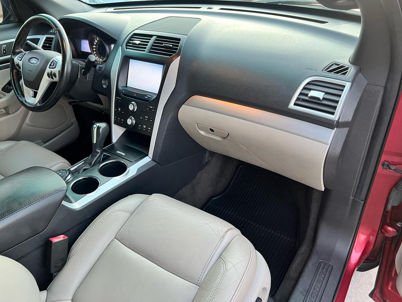 Ford Explorer 4WD 4dr XLT 2013