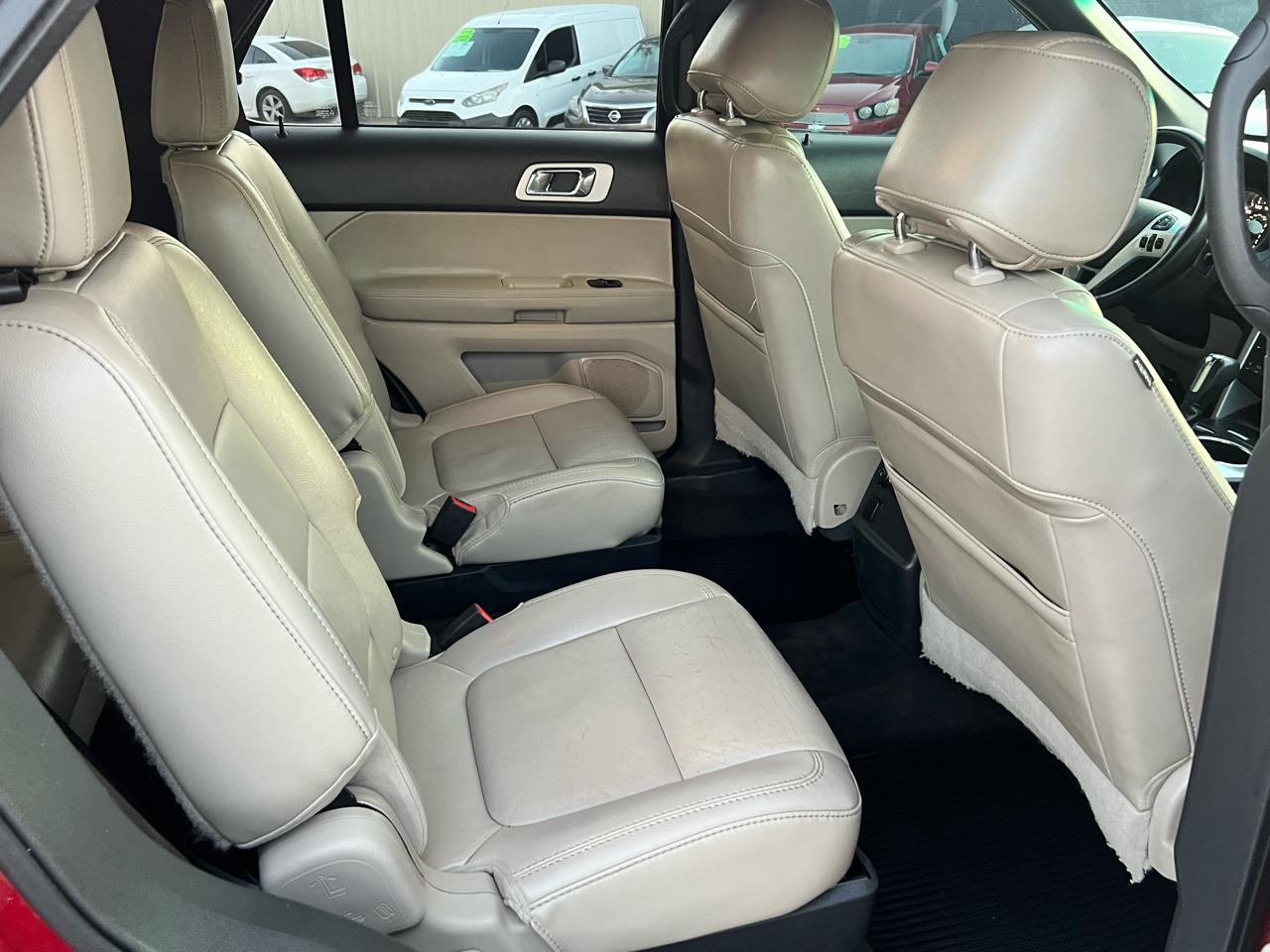 Ford Explorer 4WD 4dr XLT 2013