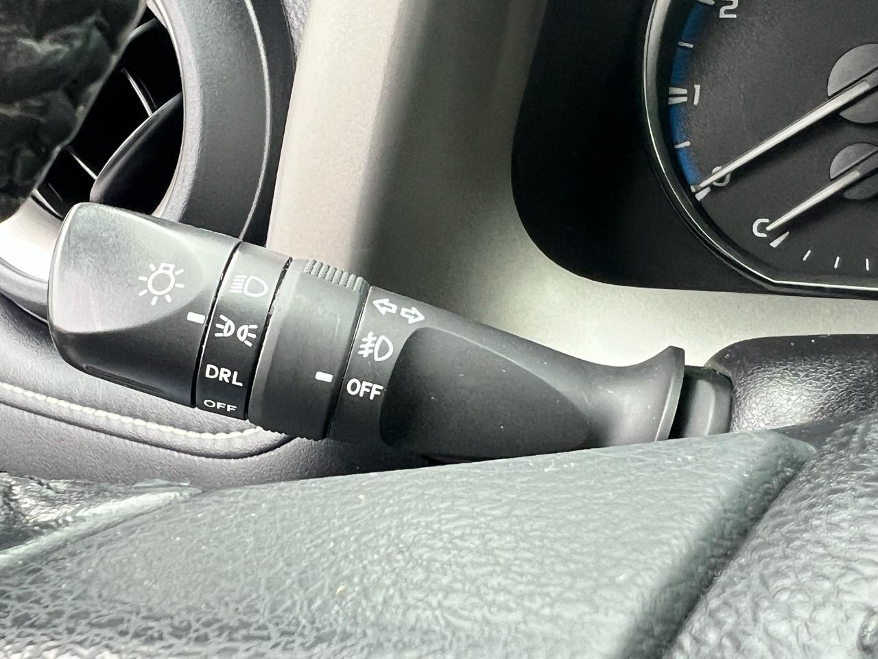 Toyota RAV4 FWD 4dr XLE (Natl) 2016