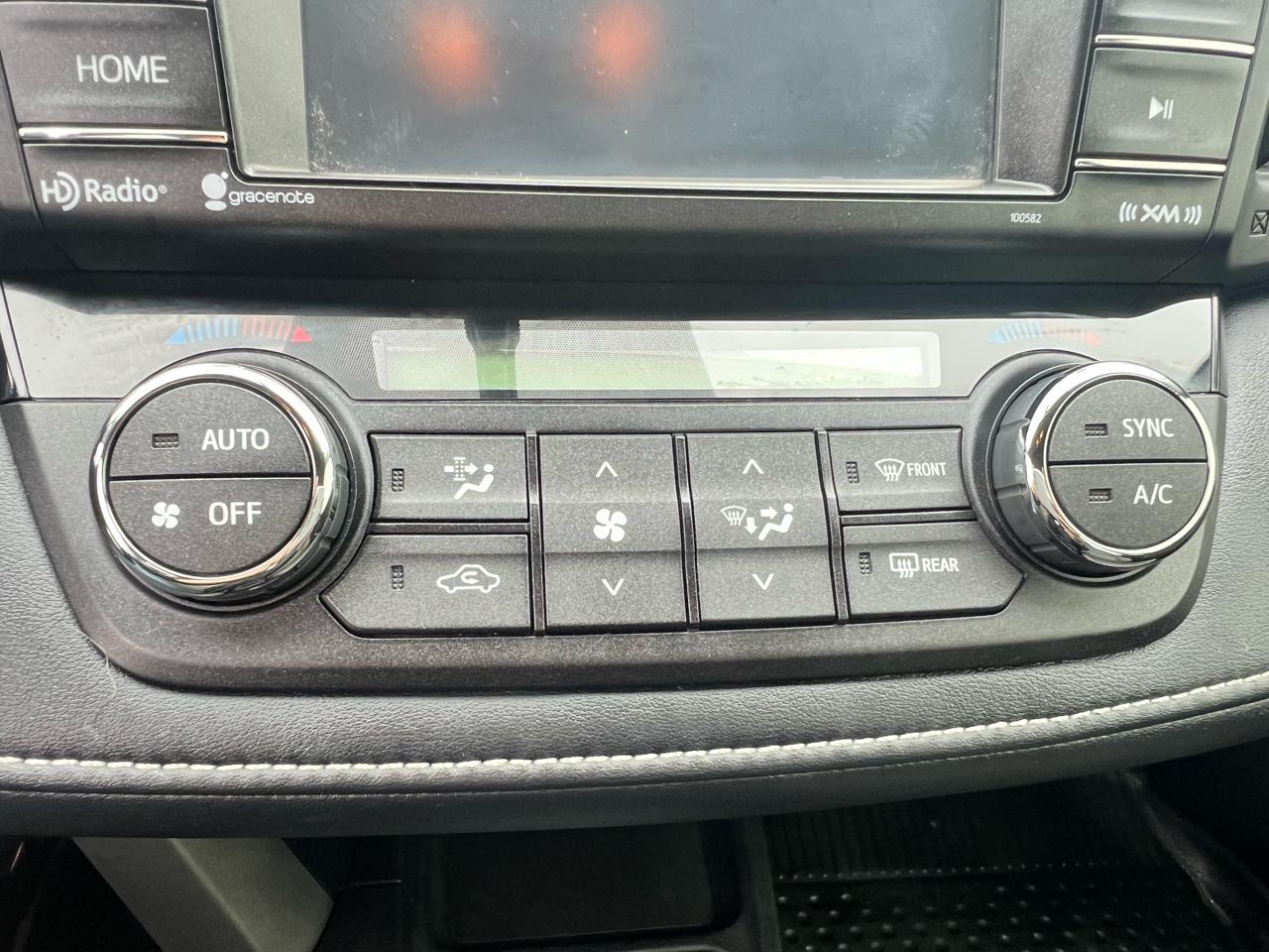 Toyota RAV4 FWD 4dr XLE (Natl) 2016
