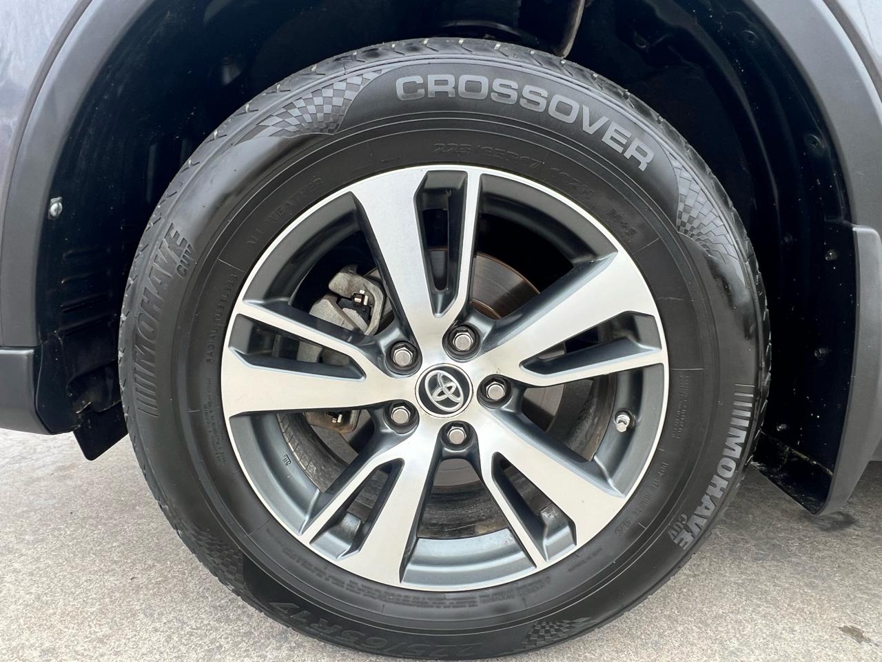 Toyota RAV4 FWD 4dr XLE (Natl) 2016