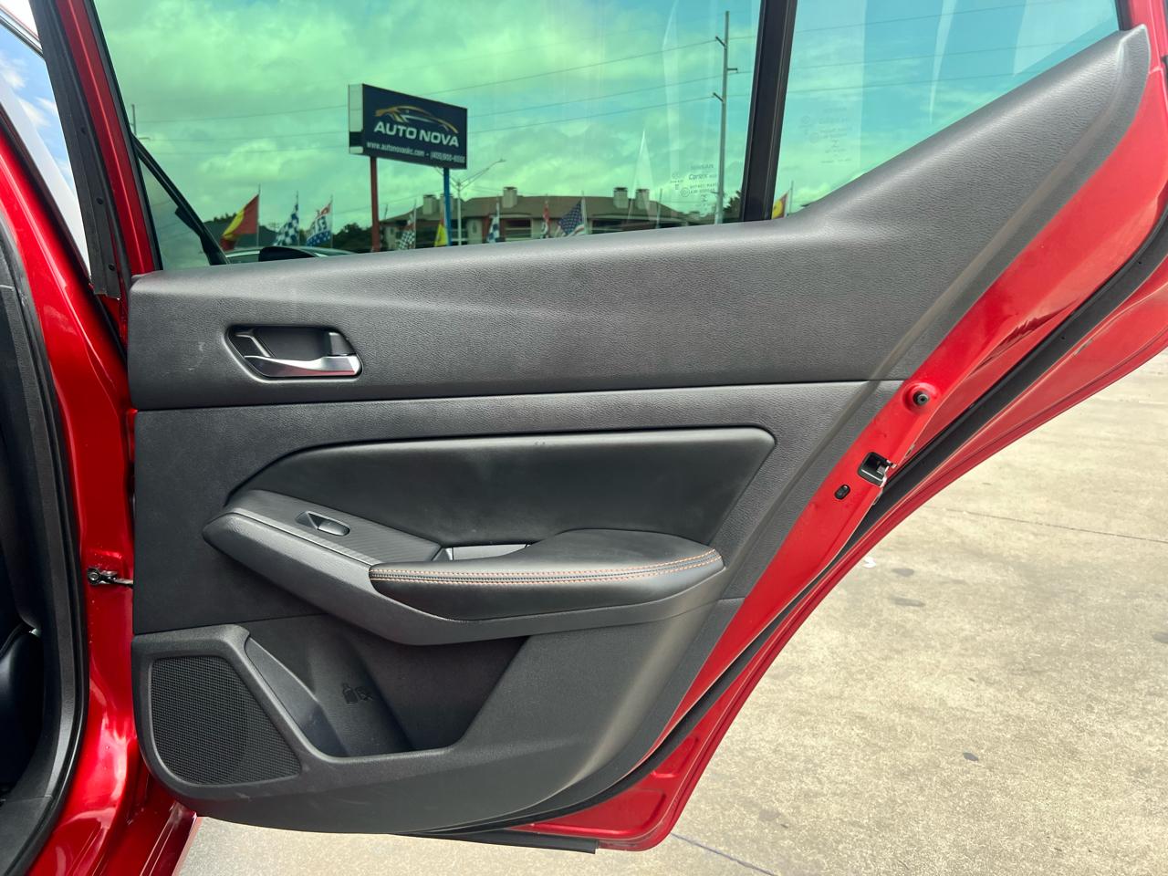 Nissan Altima 2.5 SR Sedan 2019