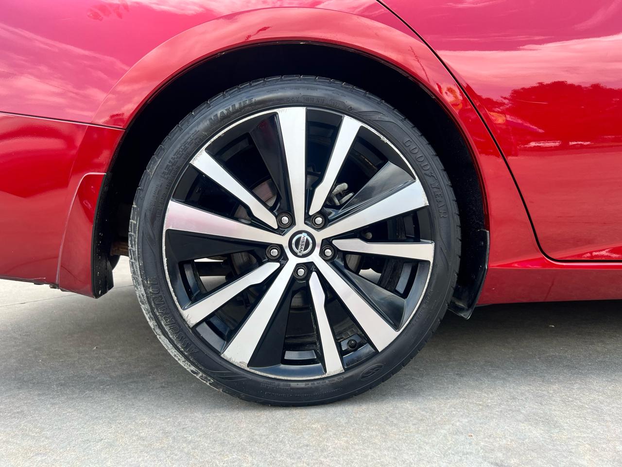 Nissan Altima 2.5 SR Sedan 2019