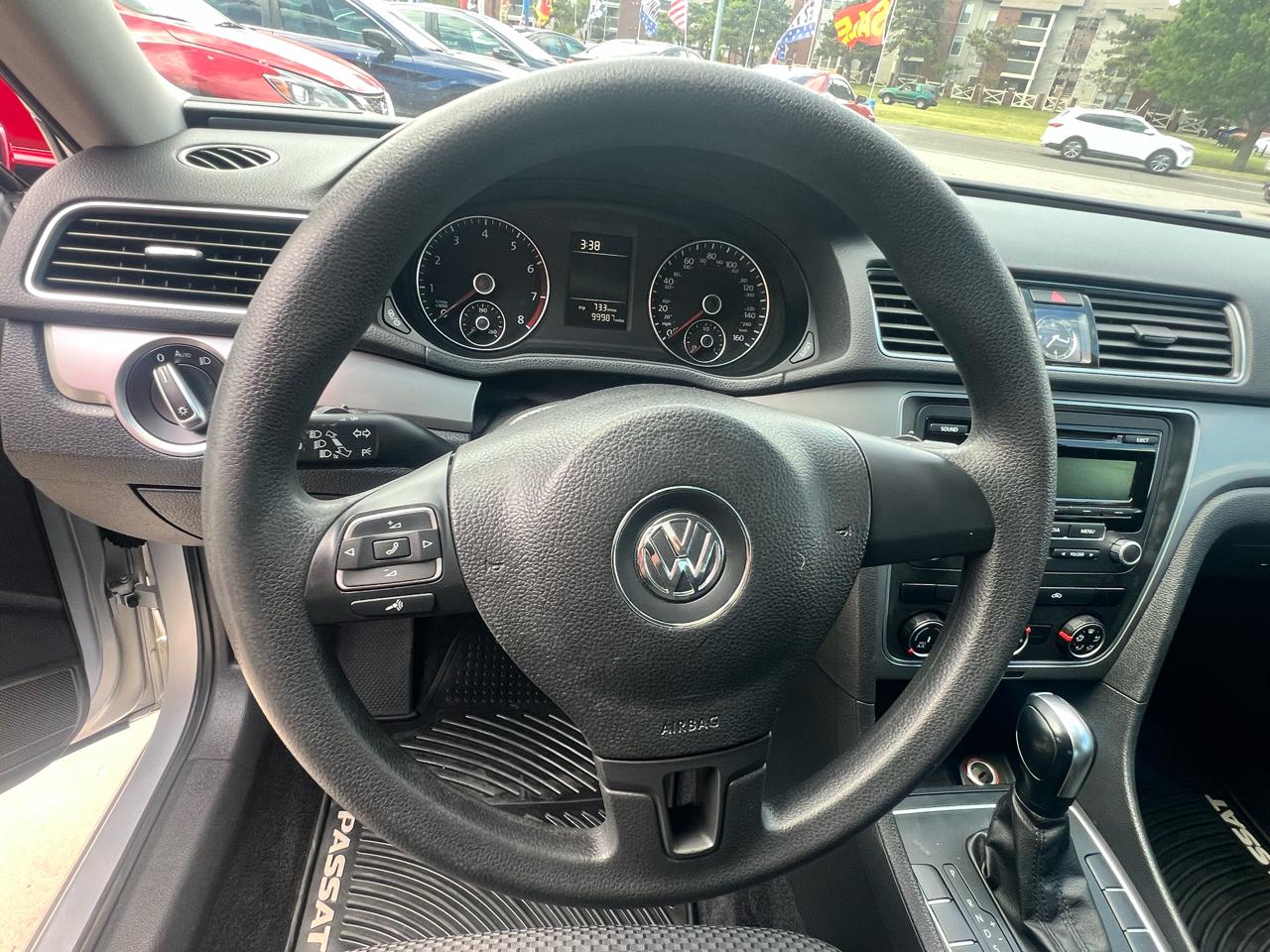 Volkswagen Passat 4dr Sdn 2.5L Auto Wolfsburg Ed *Ltd Avail* 2014