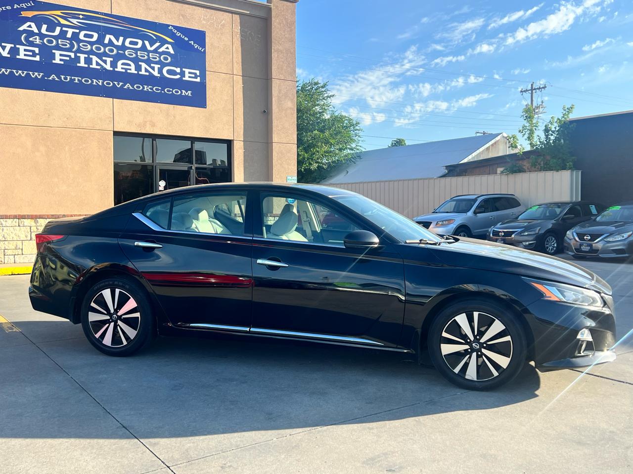 Nissan Altima 2.5 SV Sedan 2019