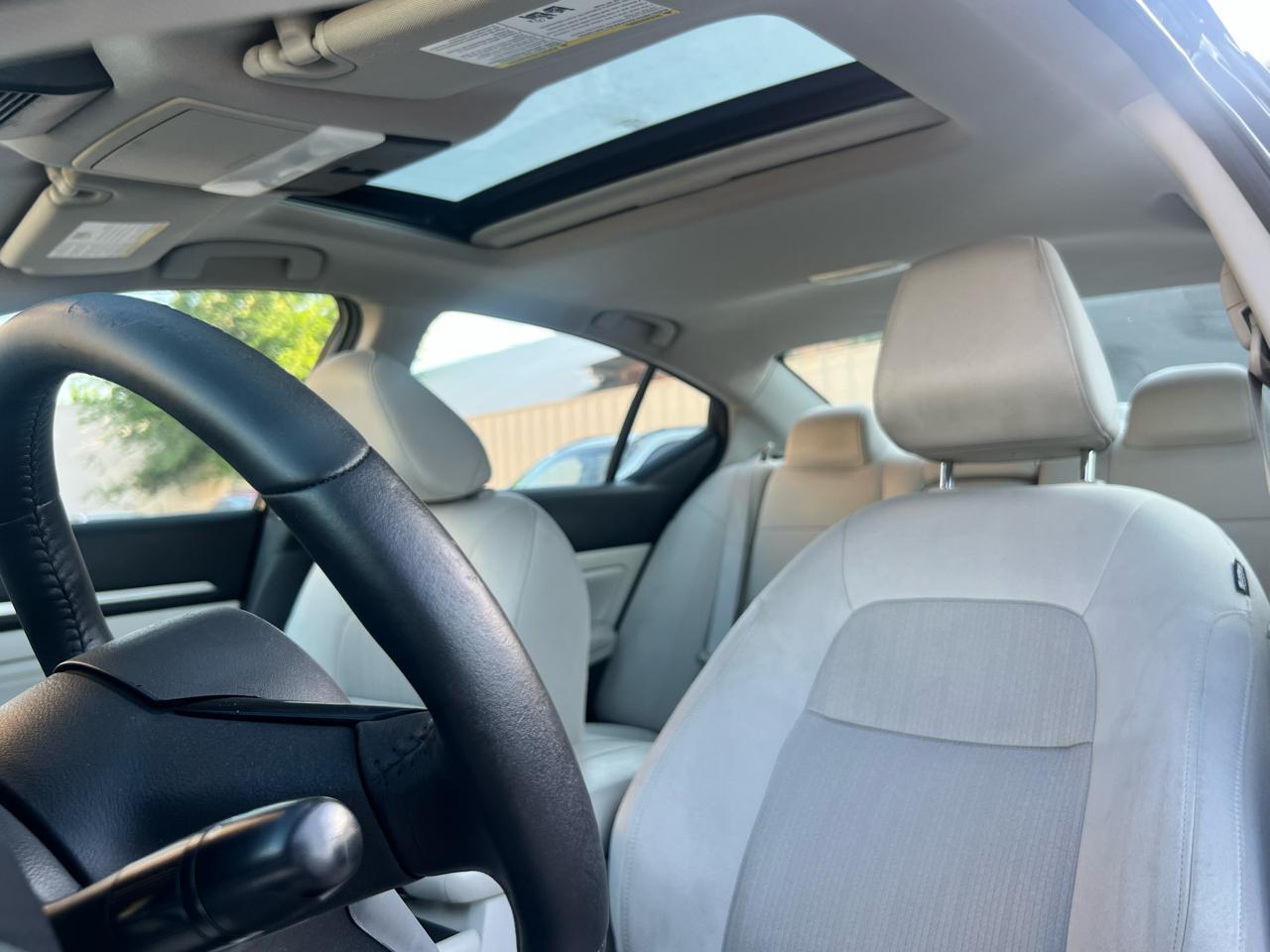 Nissan Altima 2.5 SV Sedan 2019