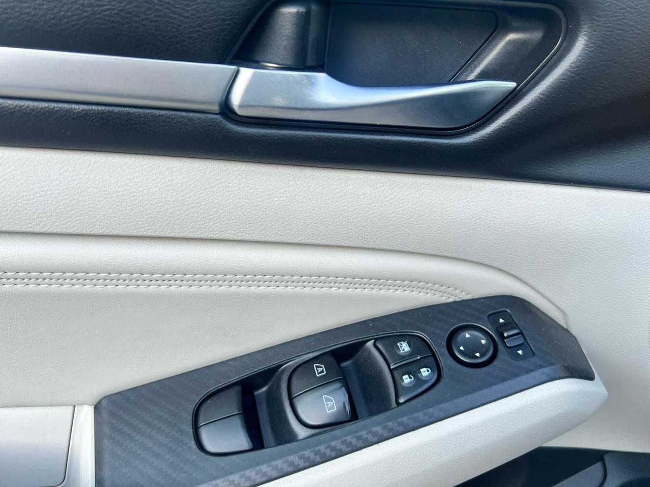 Nissan Altima 2.5 SV Sedan 2019