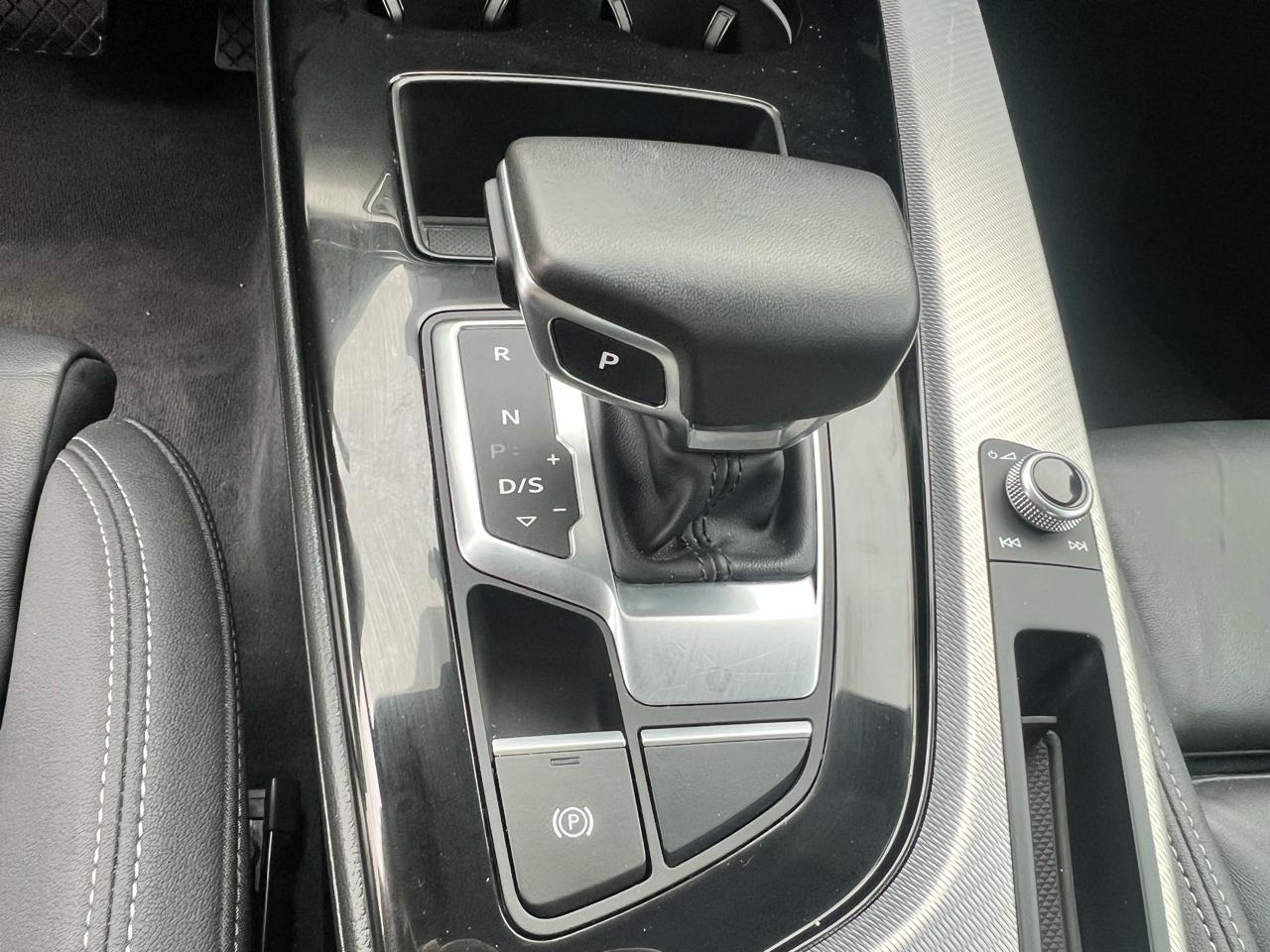 Audi A5 Sportback S line Premium 45 TFSI quattro 2025