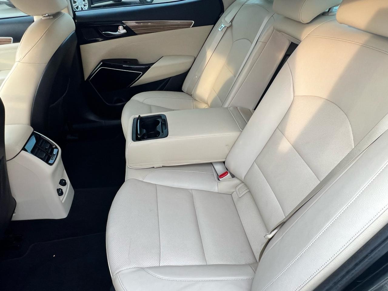 Kia Cadenza Technology Sedan 2017