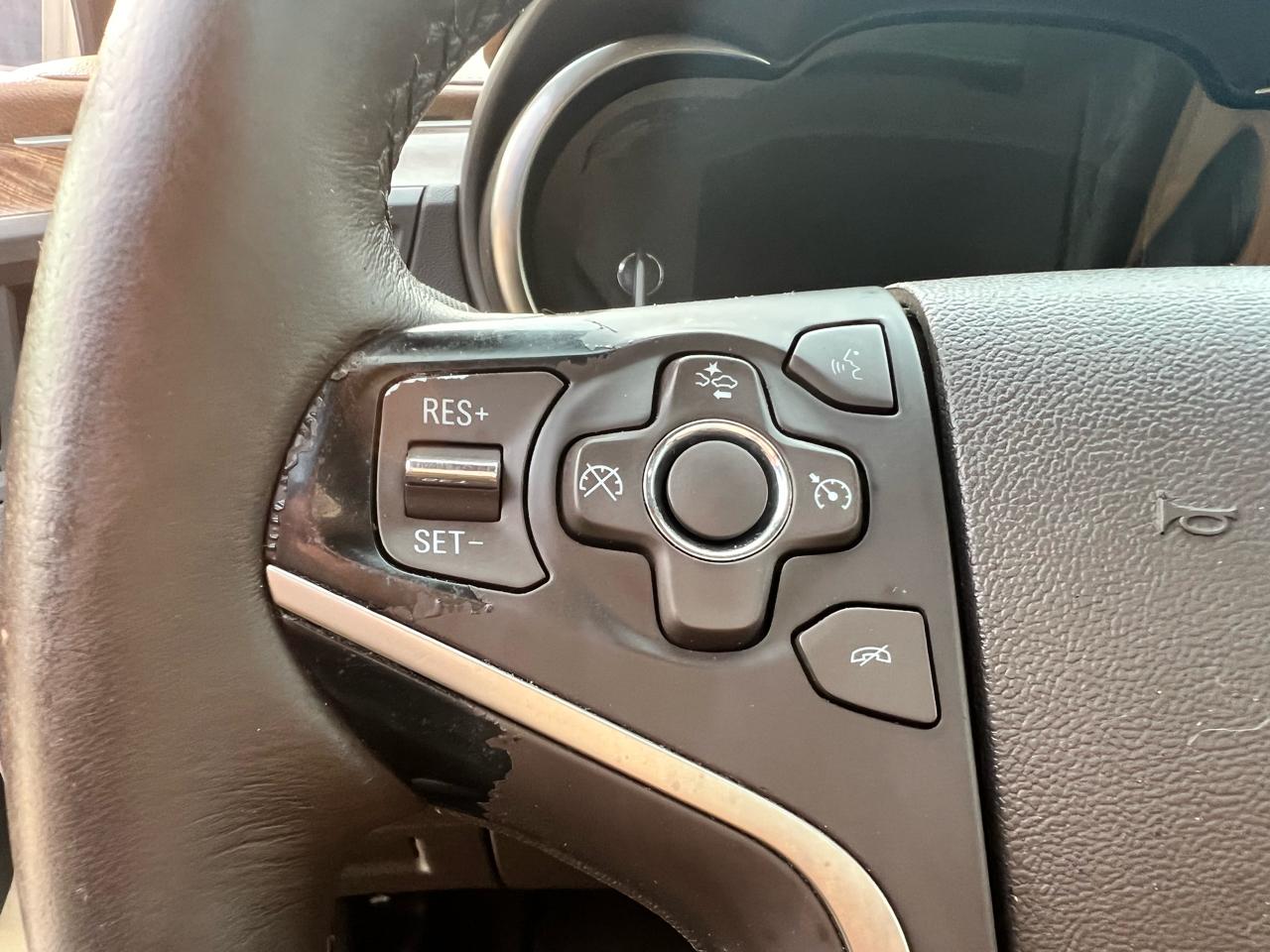 Buick LaCrosse 4dr Sdn Leather FWD 2014