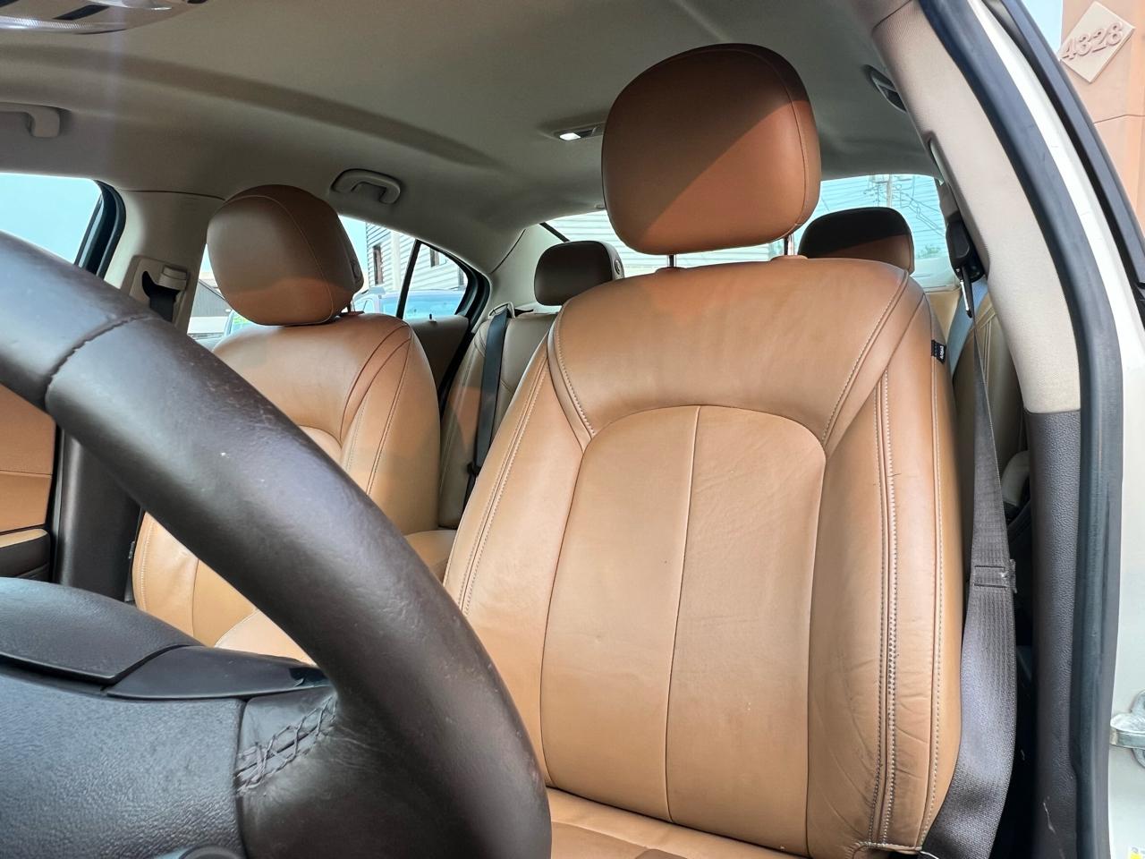 Buick LaCrosse 4dr Sdn Leather FWD 2014