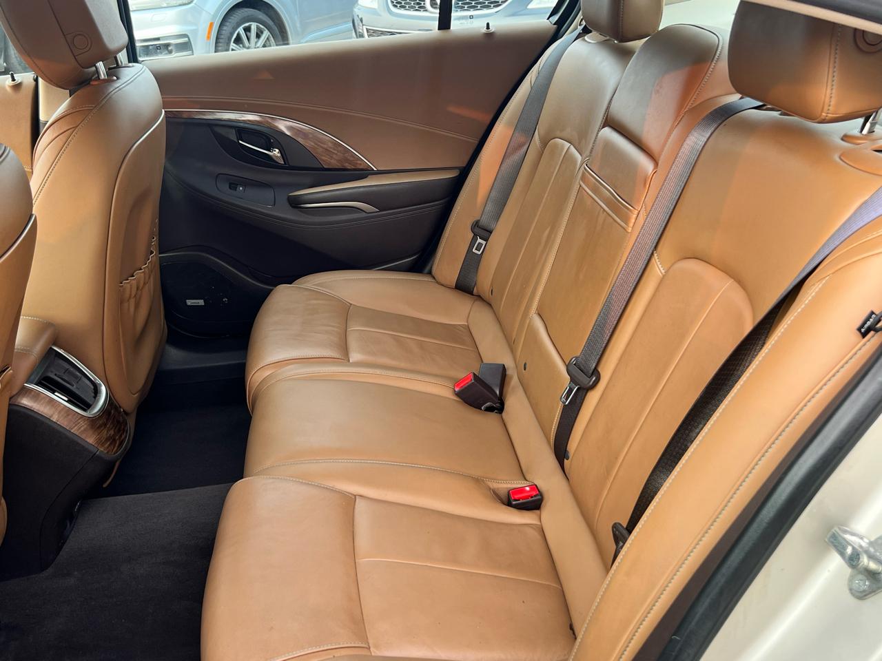 Buick LaCrosse 4dr Sdn Leather FWD 2014