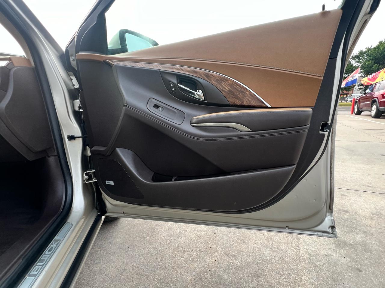 Buick LaCrosse 4dr Sdn Leather FWD 2014