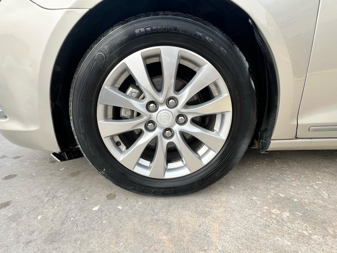 Buick LaCrosse 4dr Sdn Leather FWD 2014