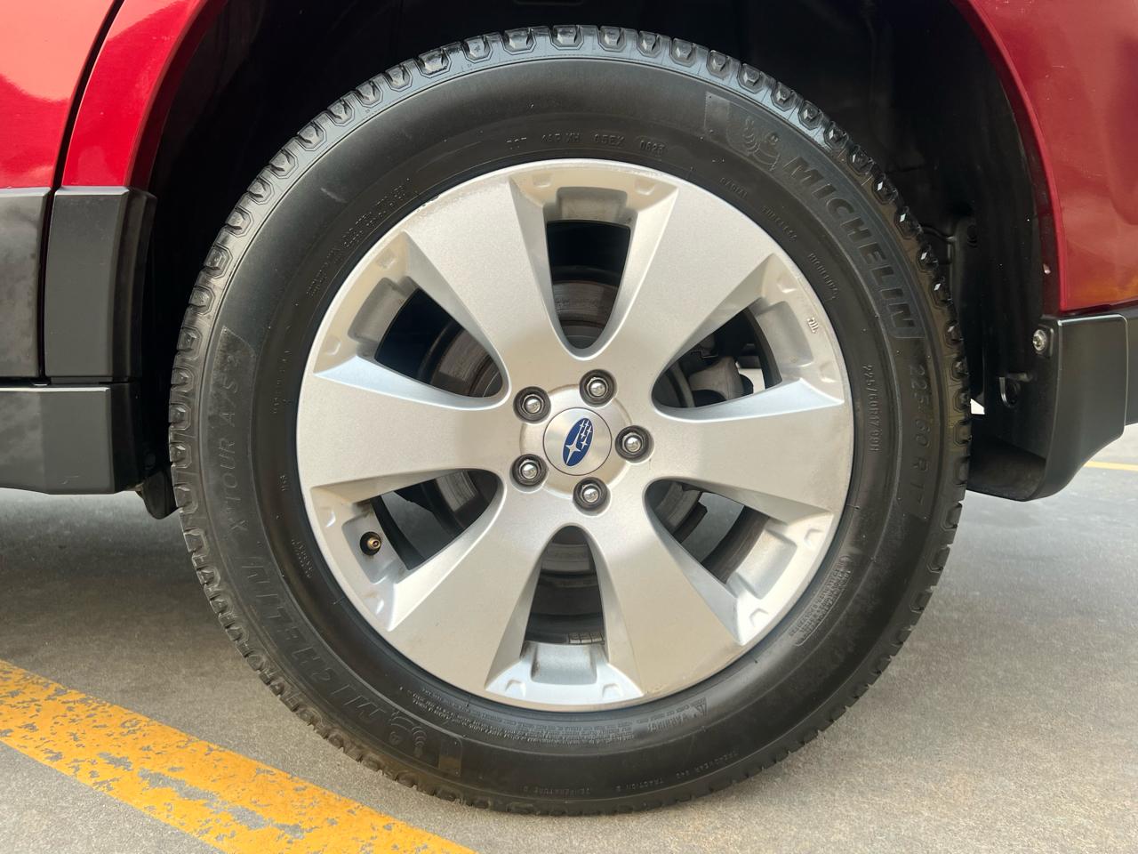 Subaru Outback 4dr Wgn H4 Auto 2.5i Limited 2012