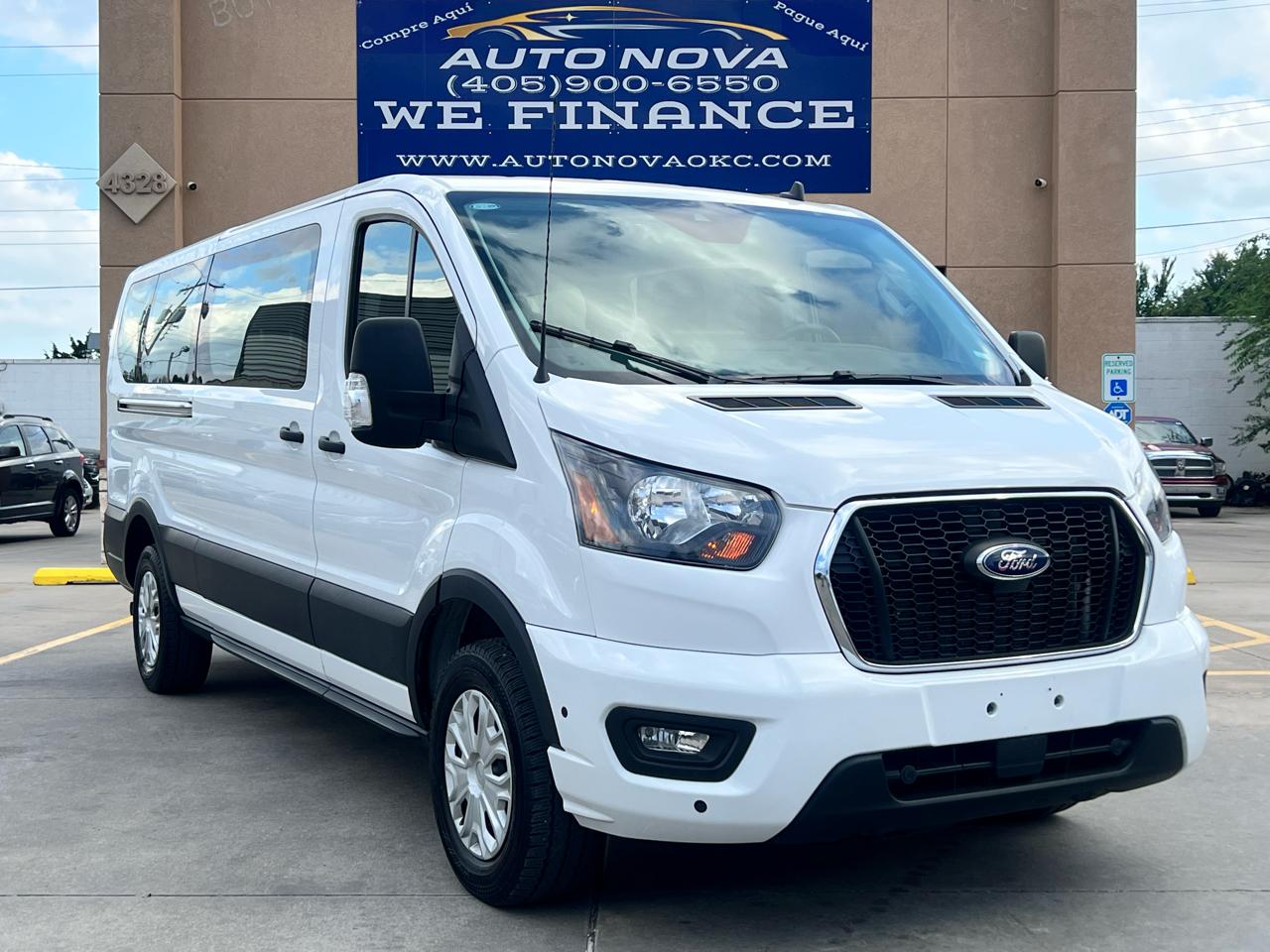 Ford Transit Passenger Wagon T-350 148" Low Roof XLT RWD 2025