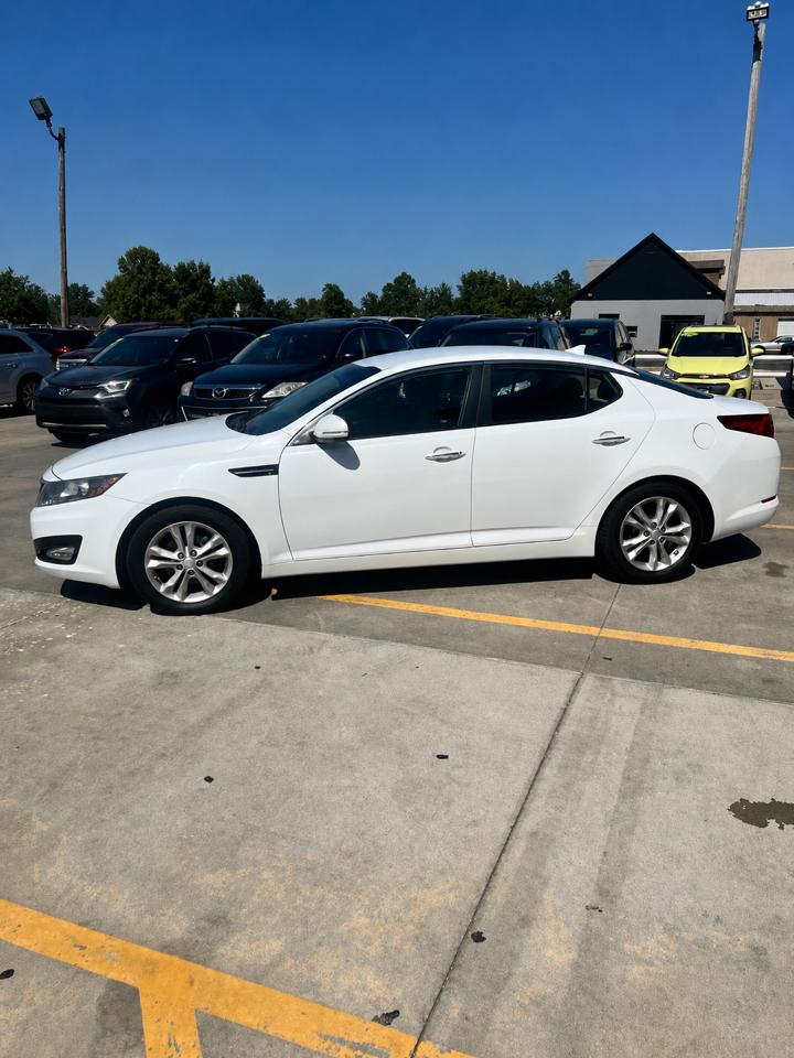 Kia Optima 4dr Sdn 2.4L Auto EX 2012