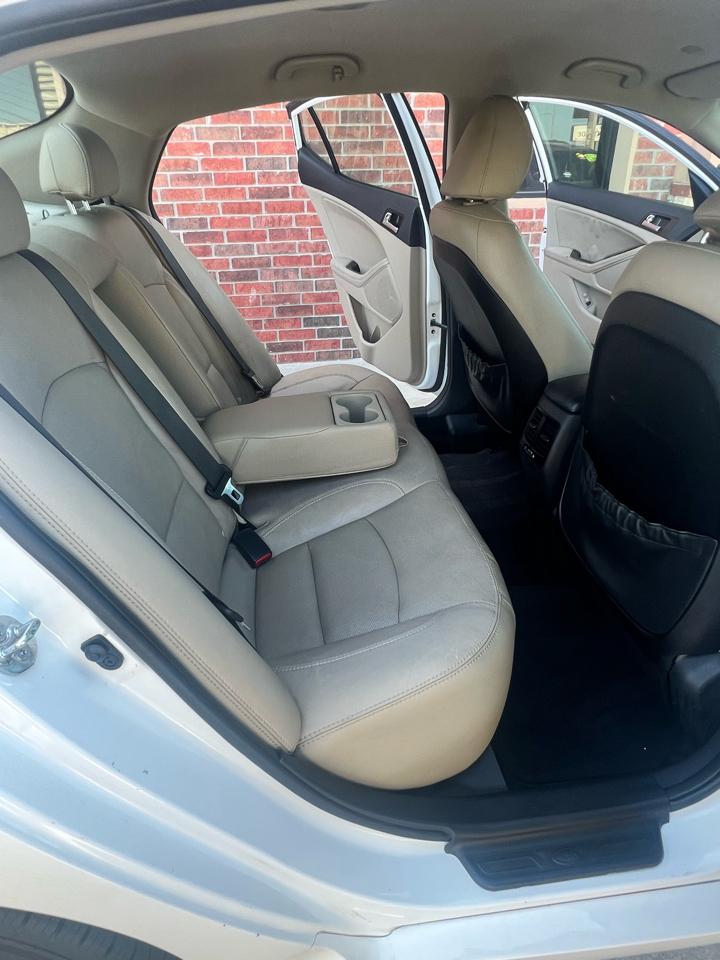 Kia Optima 4dr Sdn 2.4L Auto EX 2012