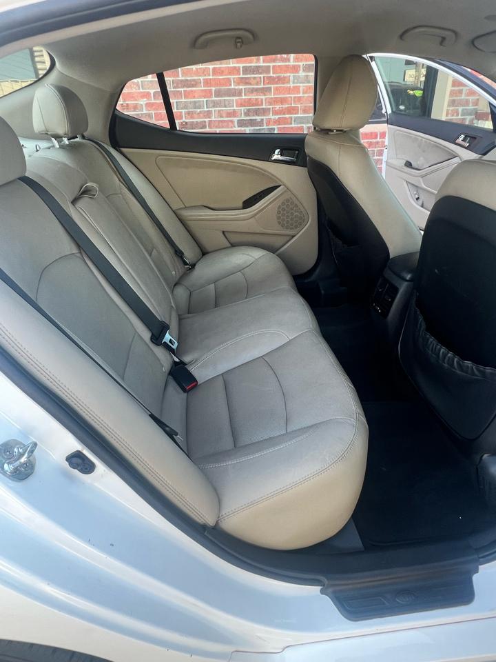 Kia Optima 4dr Sdn 2.4L Auto EX 2012