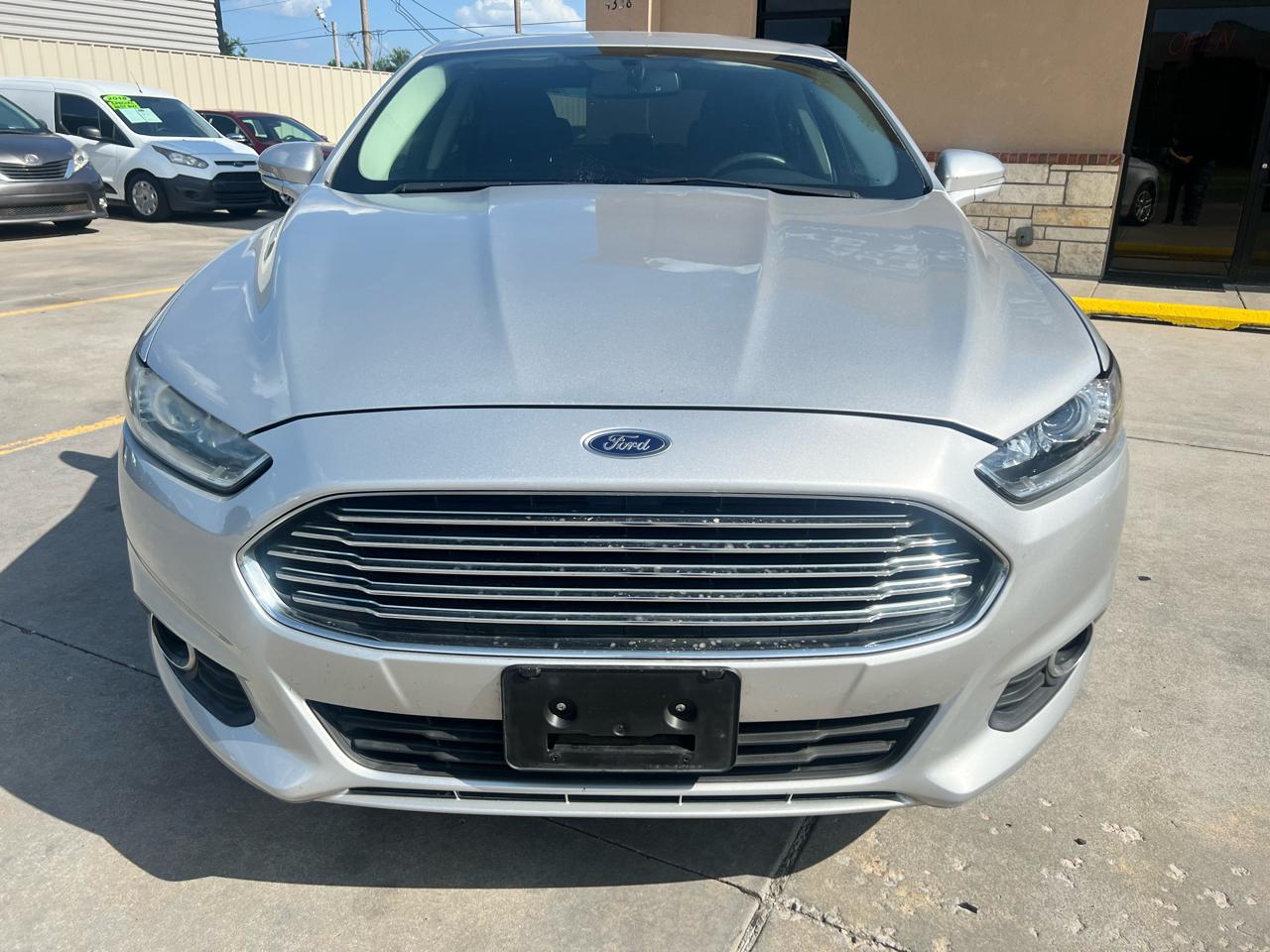 Ford Fusion 4dr Sdn SE FWD 2014
