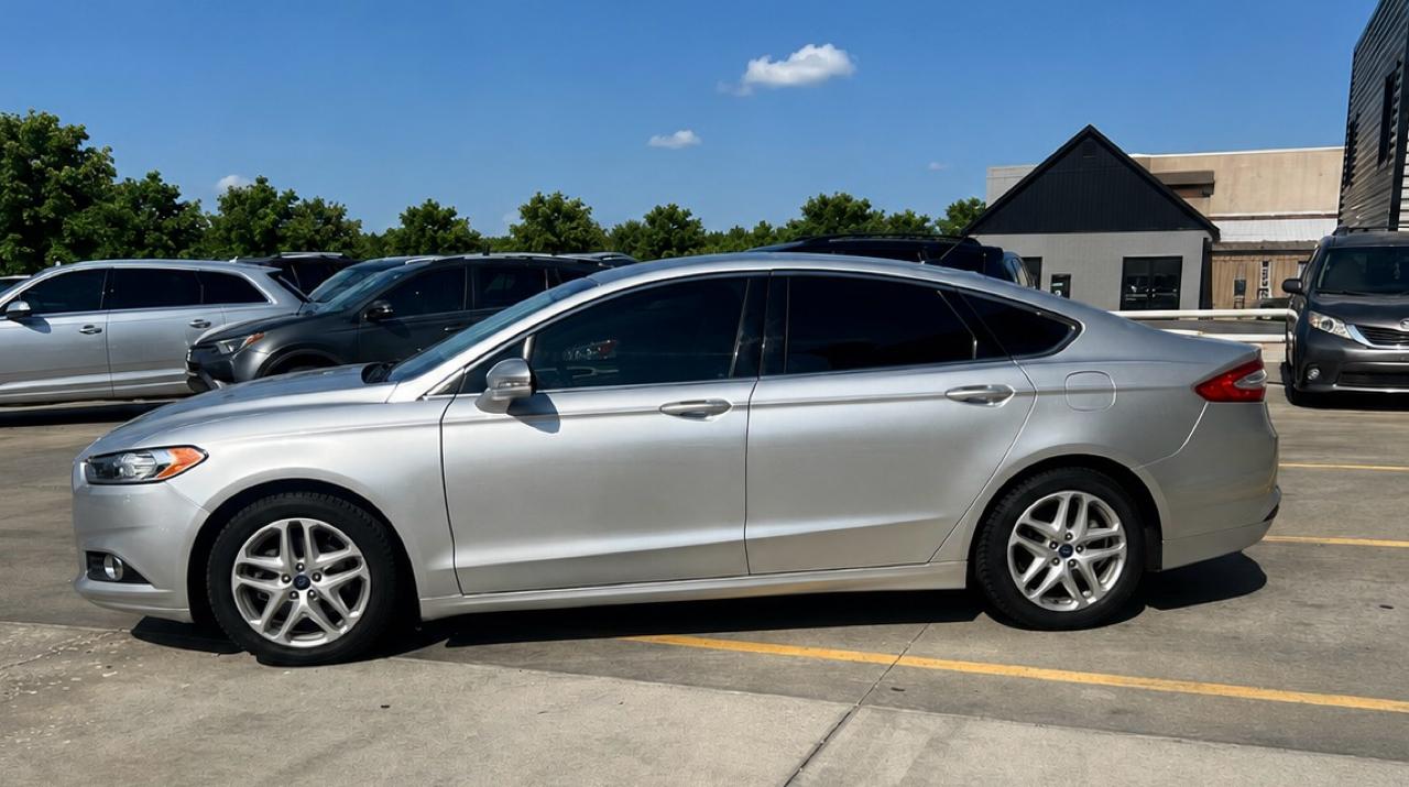 Ford Fusion 4dr Sdn SE FWD 2014