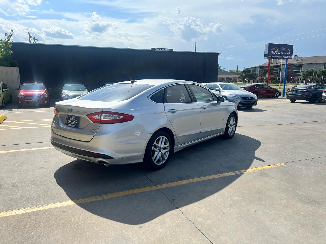 Ford Fusion 4dr Sdn SE FWD 2014