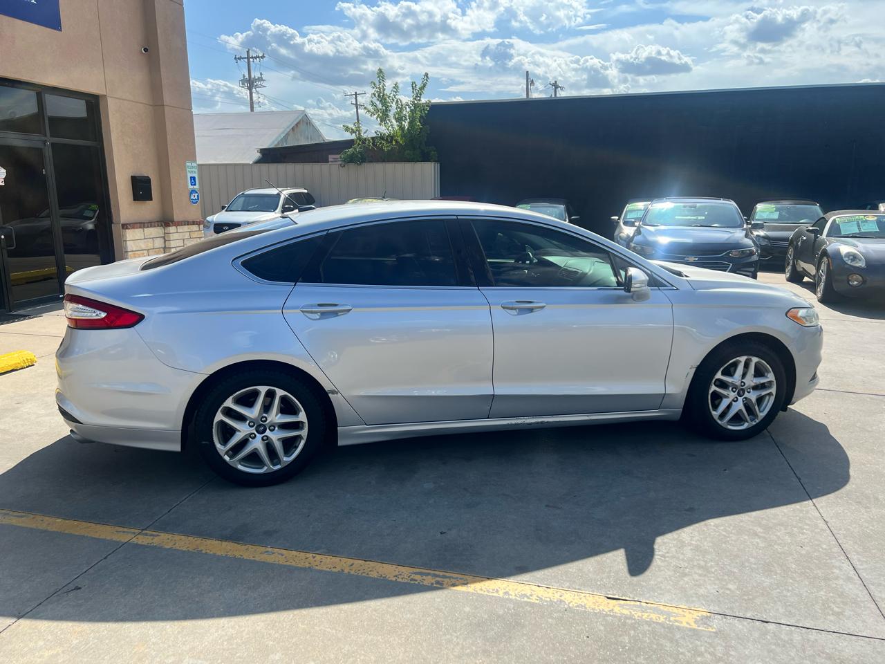Ford Fusion 4dr Sdn SE FWD 2014