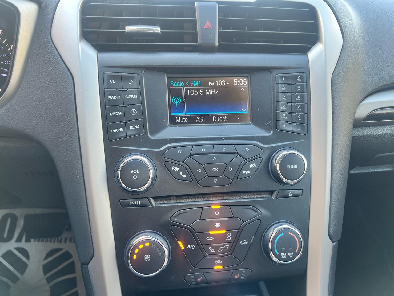 Ford Fusion 4dr Sdn SE FWD 2014