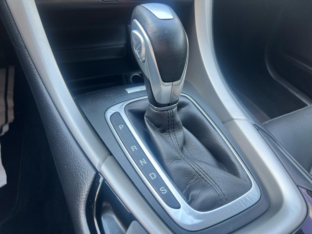 Ford Fusion 4dr Sdn SE FWD 2014