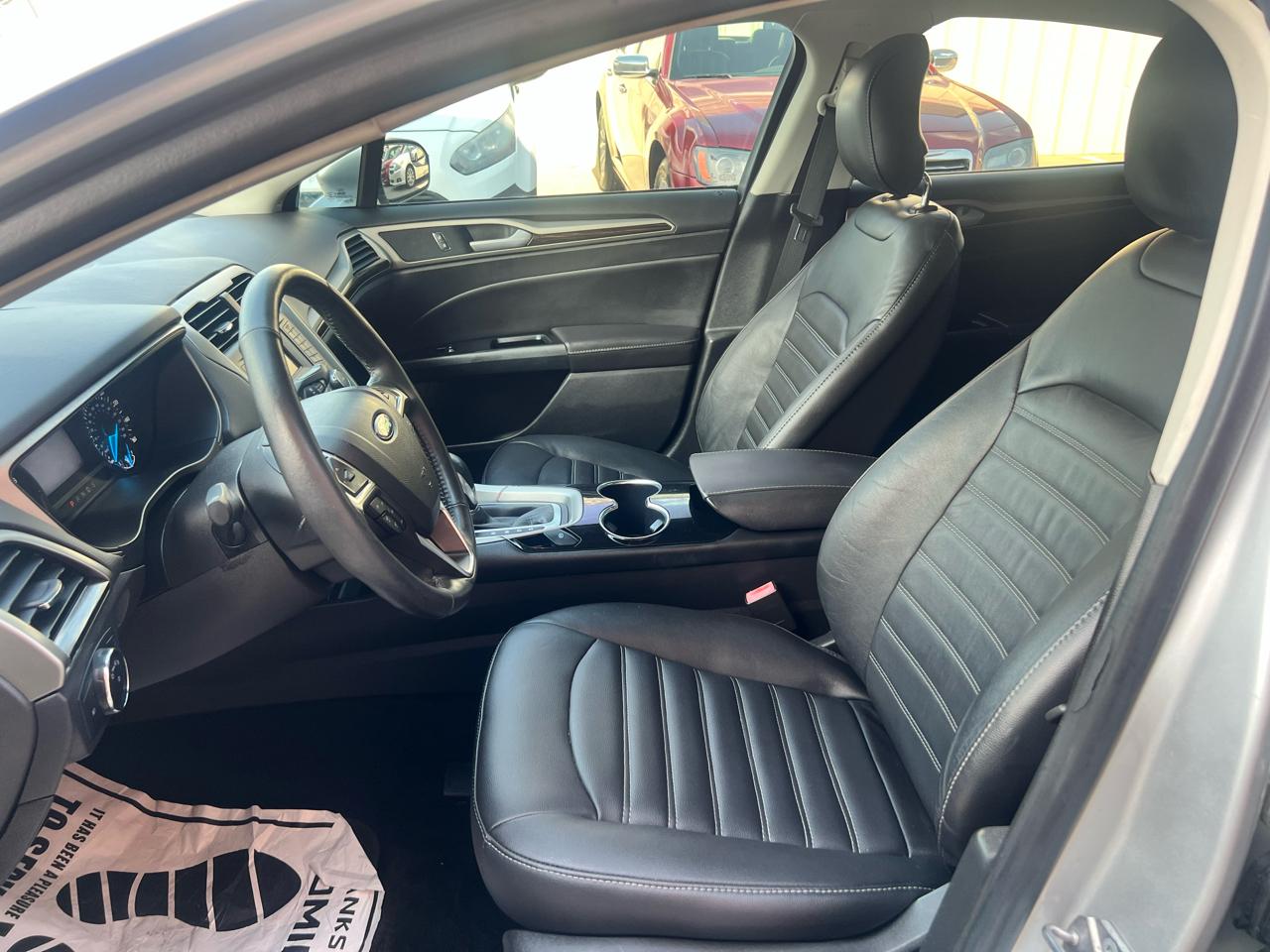 Ford Fusion 4dr Sdn SE FWD 2014