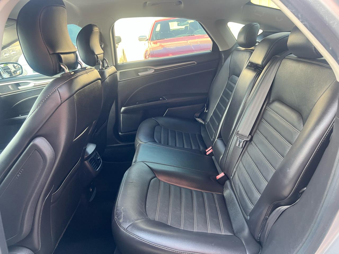 Ford Fusion 4dr Sdn SE FWD 2014