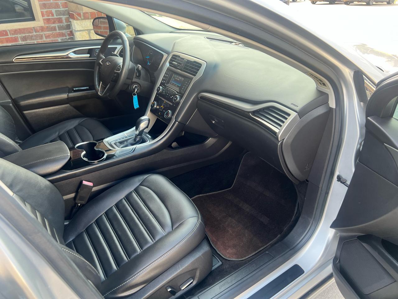 Ford Fusion 4dr Sdn SE FWD 2014