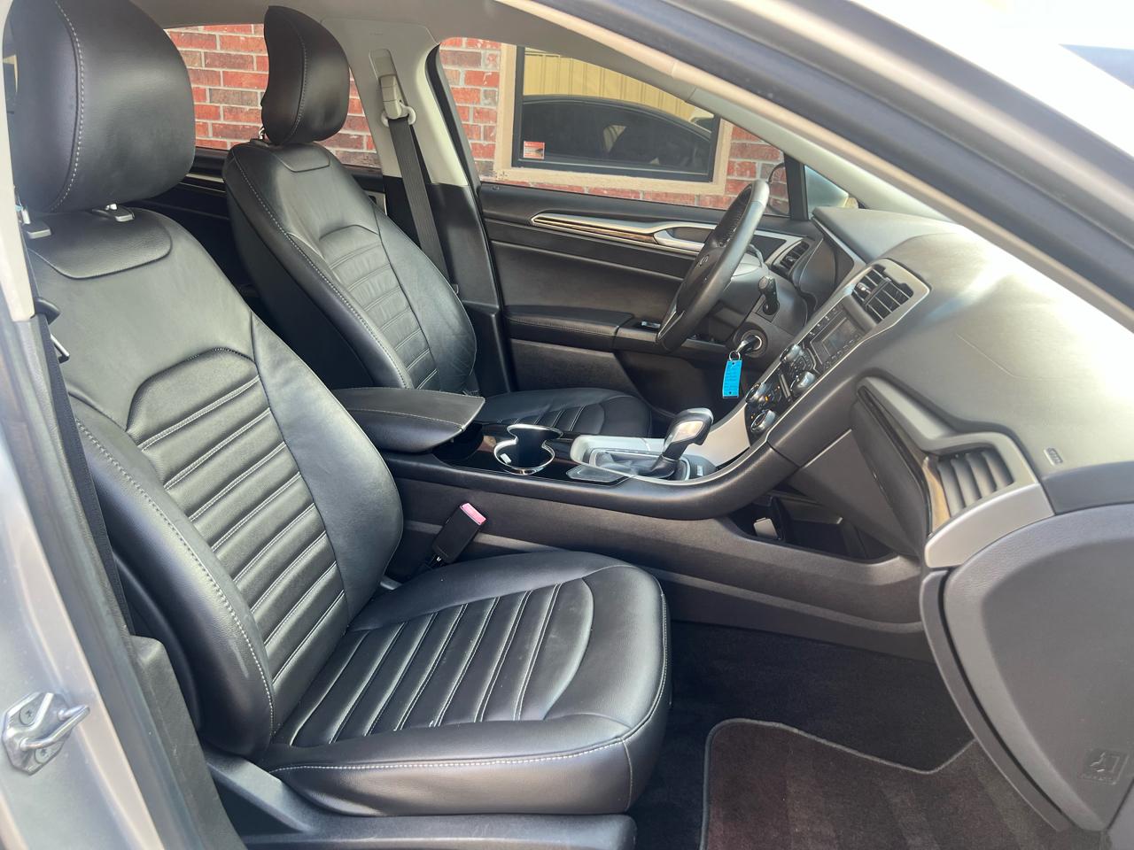 Ford Fusion 4dr Sdn SE FWD 2014