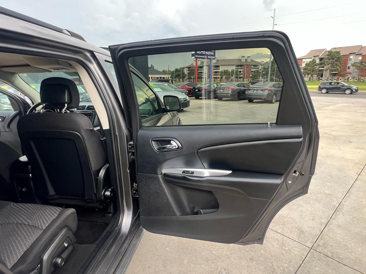 Dodge Journey FWD 4dr SXT 2015