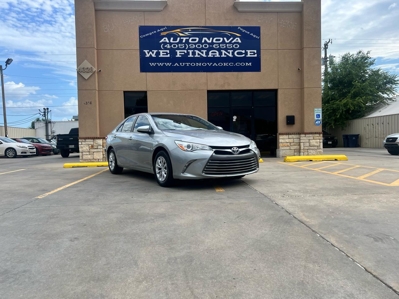 2015 Toyota Camry 4dr Sdn I4 Auto XLE (Natl)
