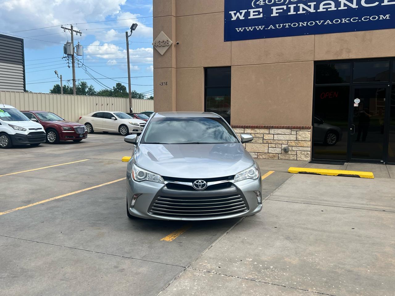 Toyota Camry 4dr Sdn I4 Auto XLE (Natl) 2015